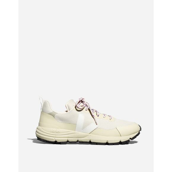 NWOT Veja™ Dekkan Sneakers Size 9 EURO 40 - Picture 2 of 3